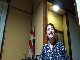 こっそりやらせてくれる仲居さんがいるという旅館に行ってきた総集編　8時間2枚組　サンプル画像09